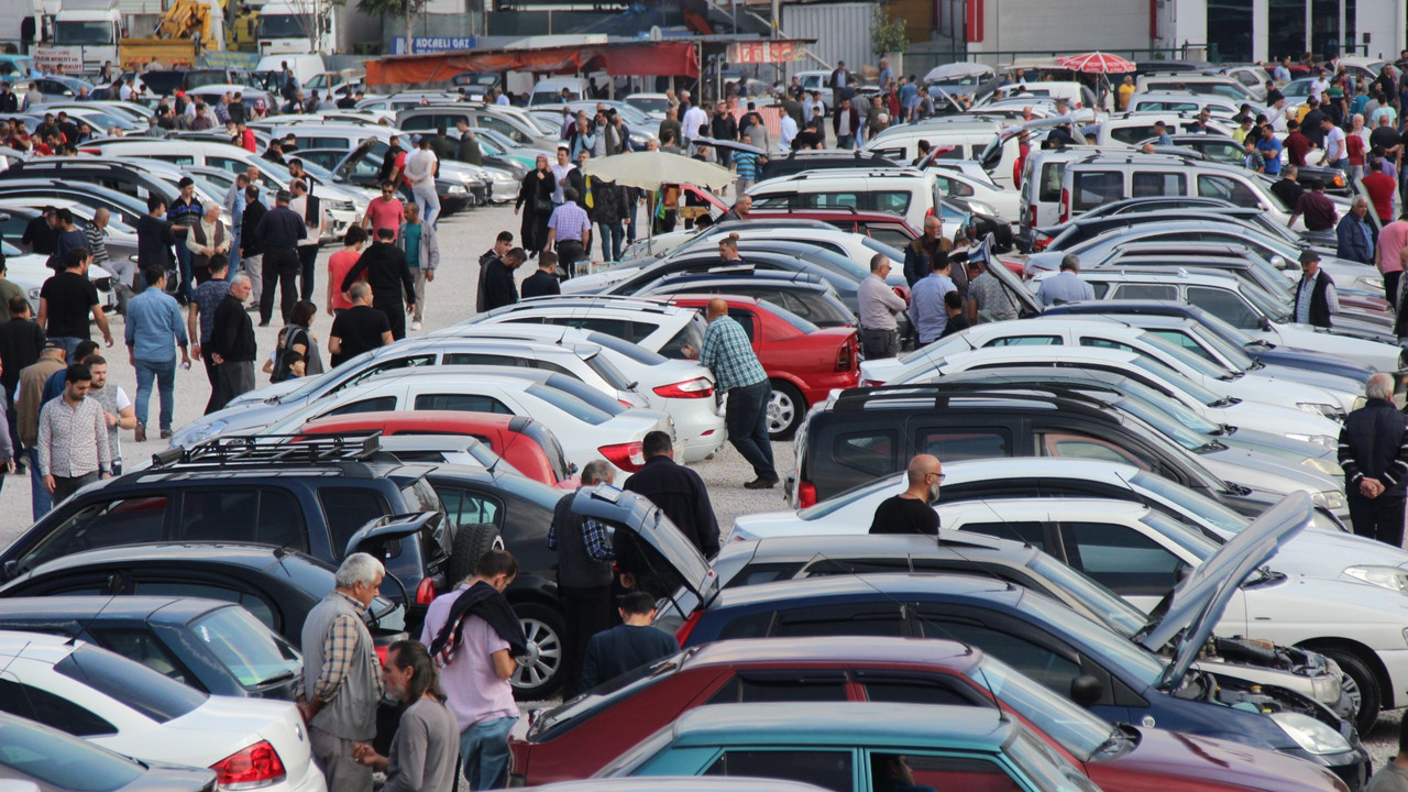 2. el araç fiyatları düşecek mi, yükselecek mi? 2024'te ne olur?