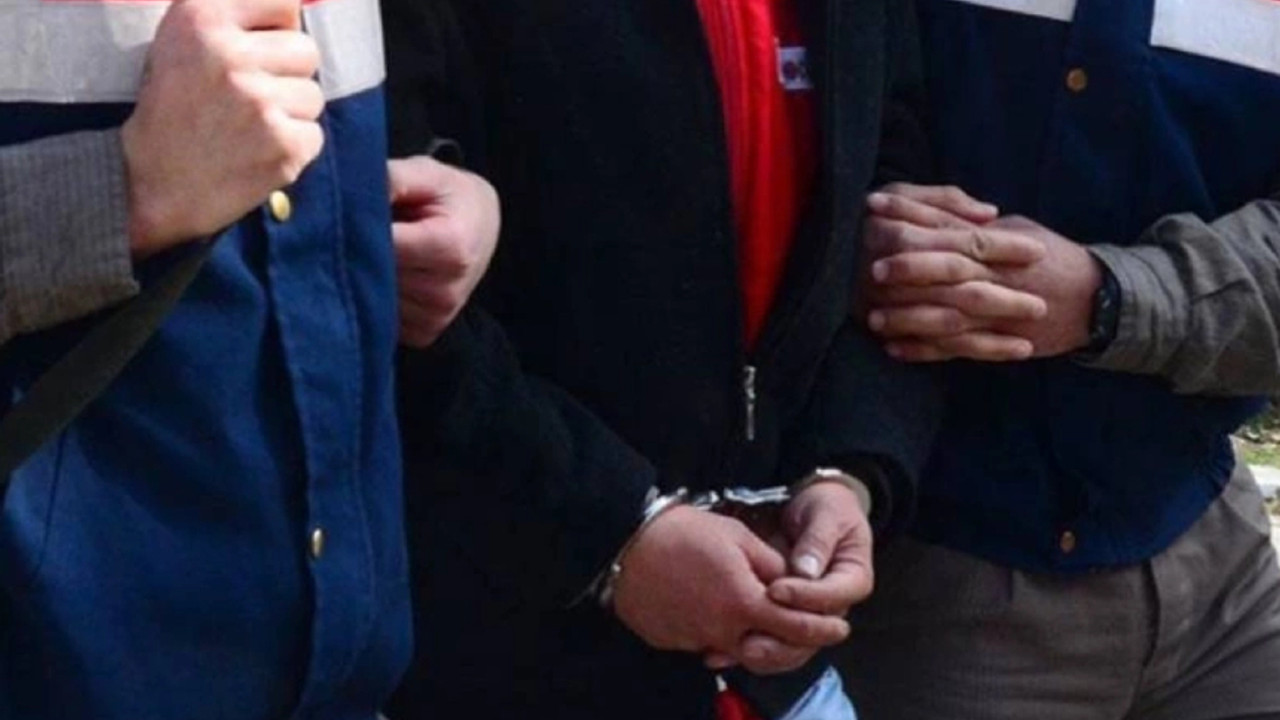 Jandarma silah kaçakçılarına geçit vermiyor: Çok sayıda silah ele geçirildi!
