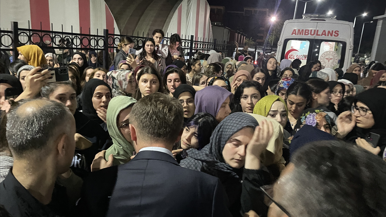 Kız öğrenci yurdunda bir asansör kazası daha: Rize KYK'da öğrenciler eylem yaptı!