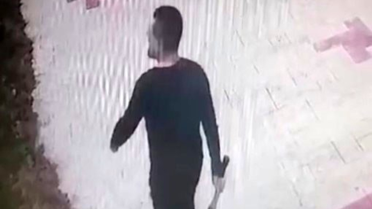 Kocaeli'de ev sahibi dehşeti: Kiracısına baltayla saldırdı!