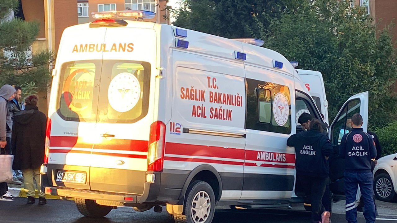 Kocaeli'nde 'boşanma' vahşeti: Tartıştığı karısını öldürdü, oğlunu yaraladı!