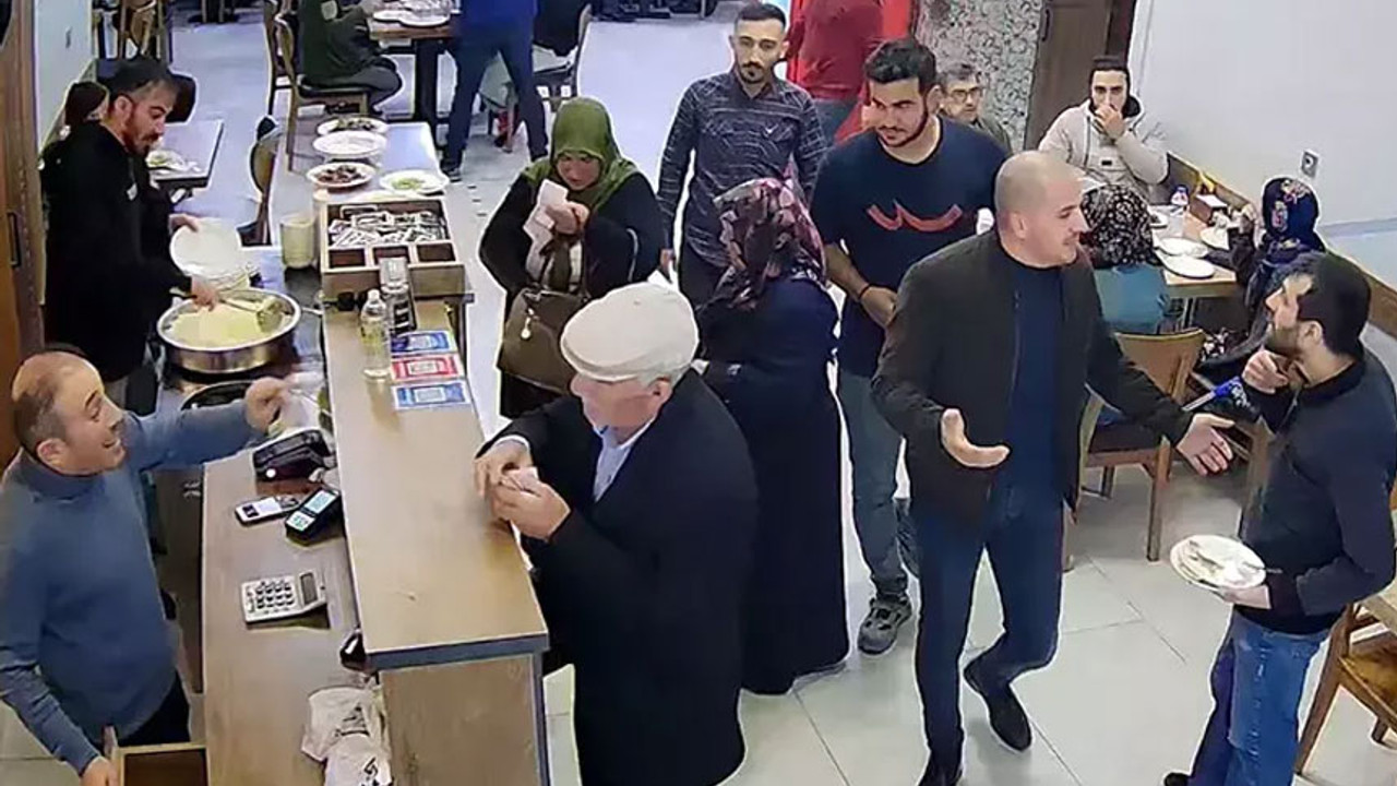 Döneri beğenmeyip para vermeyen kaymakama büyük şok