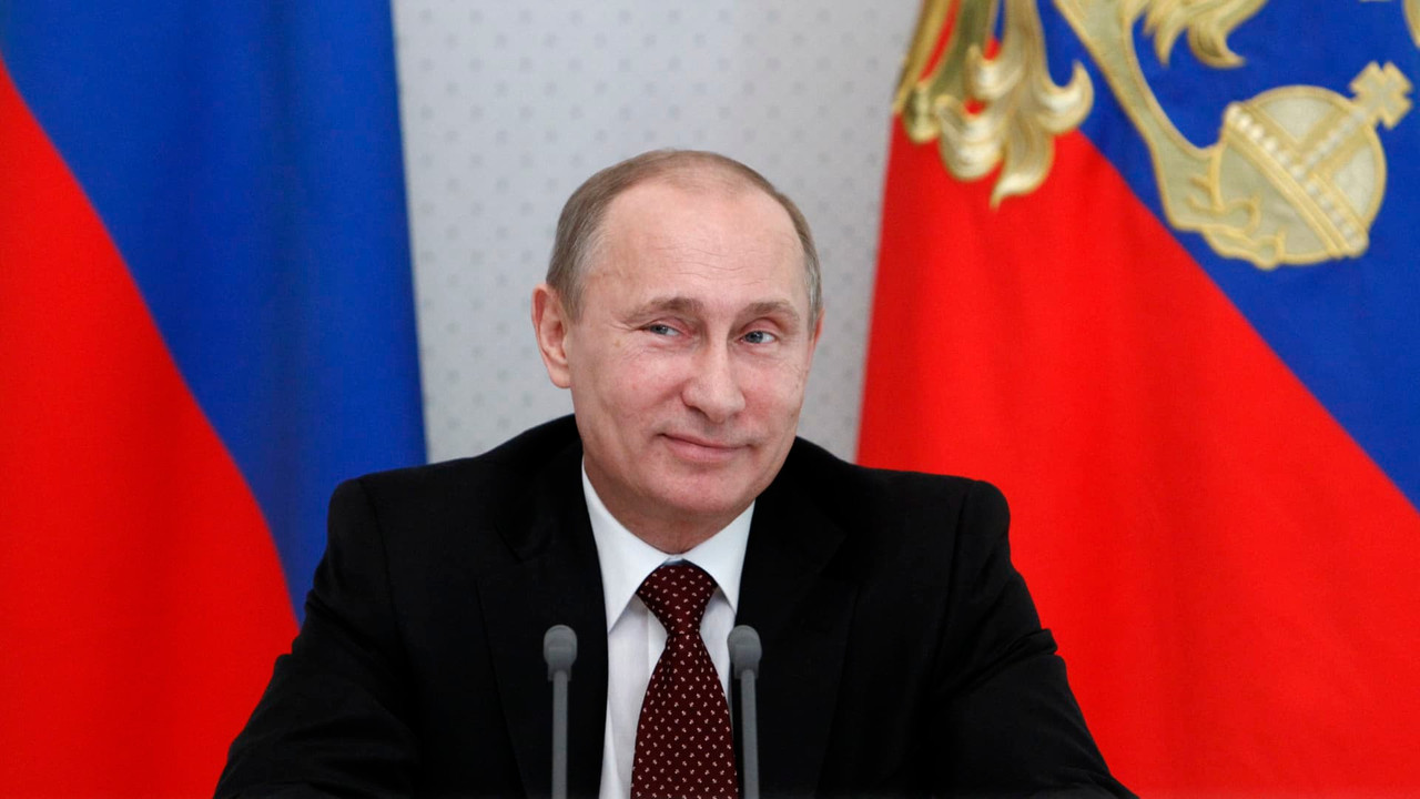 Rusya’da seçimi Putin kazandı