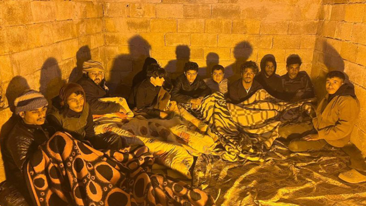 Jandarmadan kaçamadılar: Şanlıurfa'da 11 düzensiz göçmen yakalandı