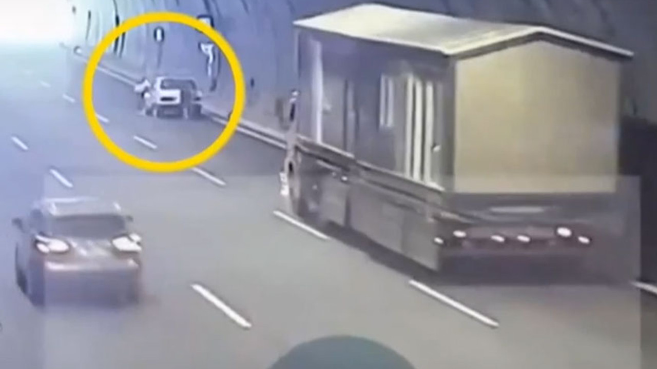 Direksiyon başında uyudu, 3 çocuk babasını hayattan kopardı...
