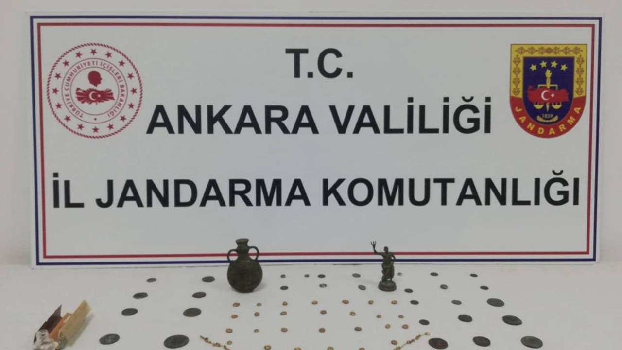 Tarihi eser kaçakçıları yakayı Ankara’da ele verdi!