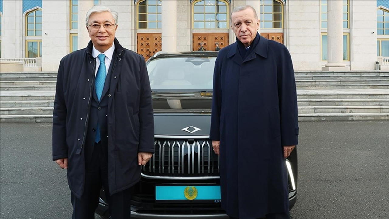 Cumhurbaşkanı Erdoğan'dan Kazakistan Cumhurbaşkanına TOGG hediyesi