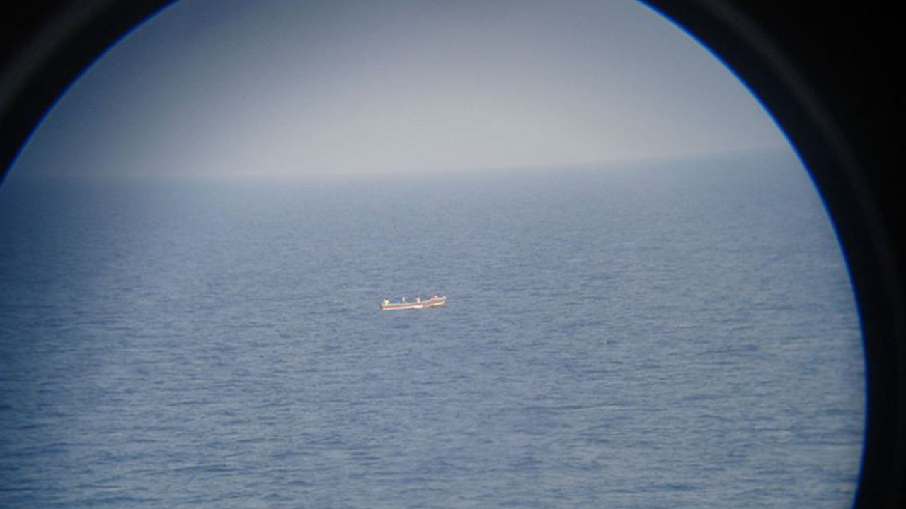 Yemen açıklarında içinde Türk kaptanların olduğu gemi kaçırıldı!