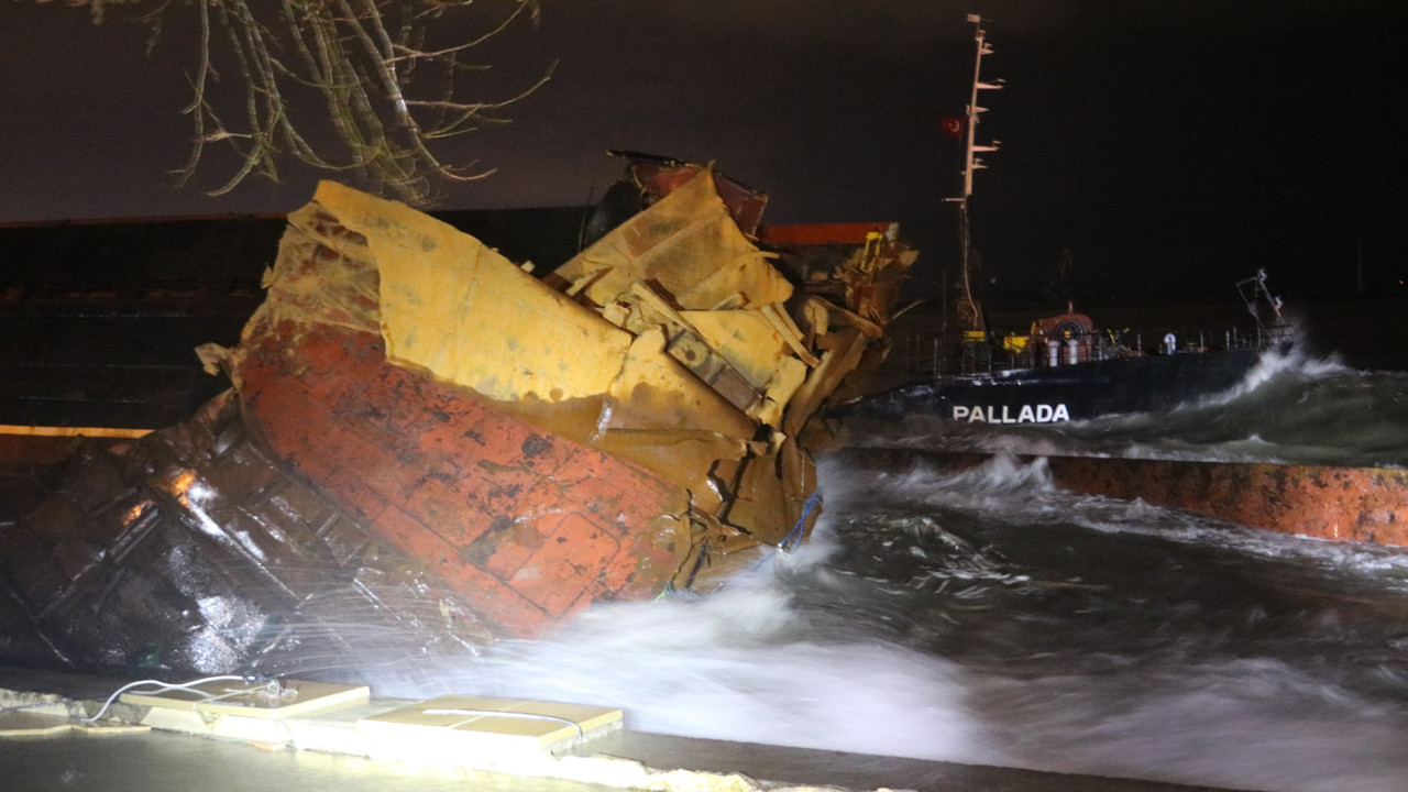 Zonguldak’ta kaybolan gemi battı: 12 Türk mürettebat kayıp