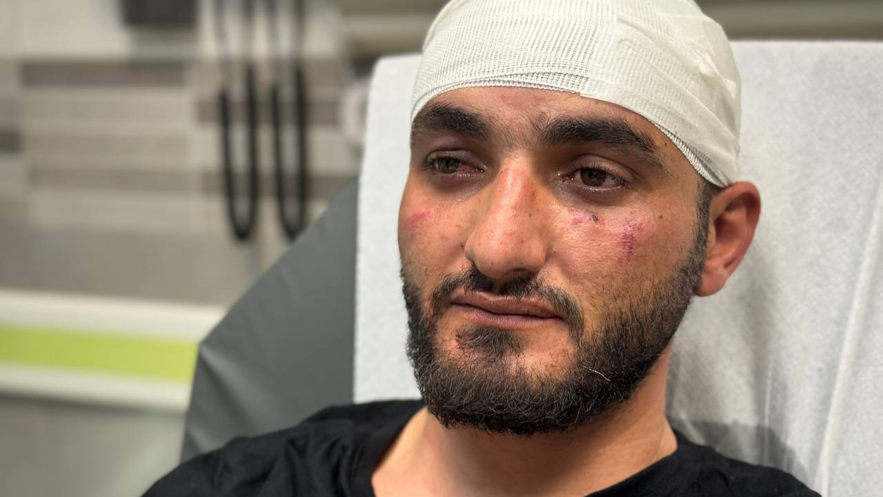 İsrail askerleri AA ekibine saldırdı: Yere düşürüp tekme tokat darp ettiler