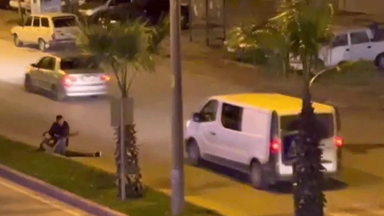 Adana'da korkunç olay! Bıçaklanıp yolun ortasına atıldı kimse yardım etmedi