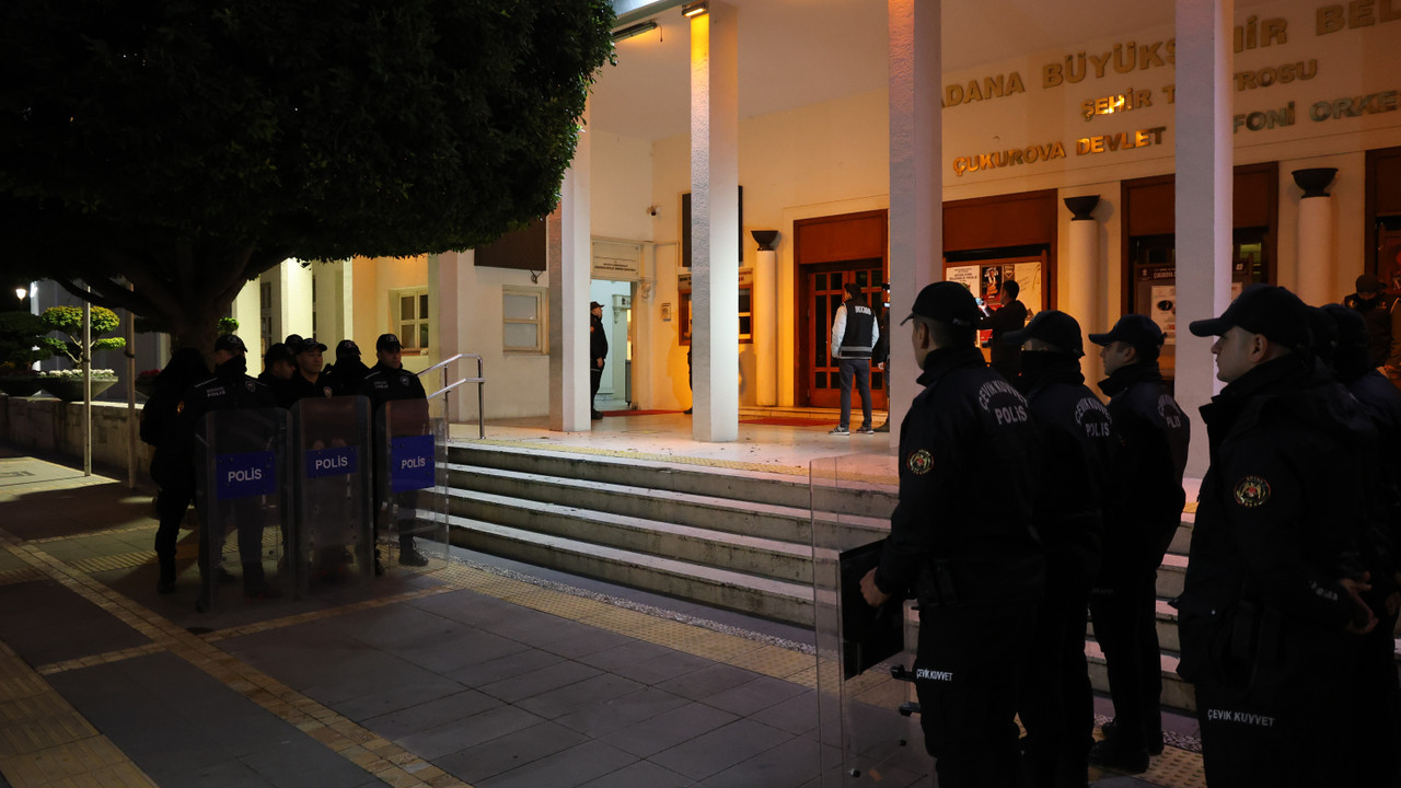 Adana Büyükşehir Belediyesindeki rüşvet soruşturması: 2 zanlı adli kontrolle salıverildi