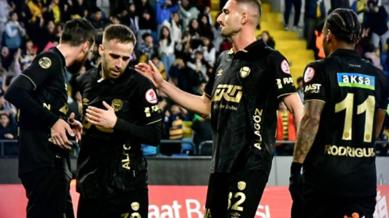 Ankaragücü ikinci yarıda açıldı ve tur atladı