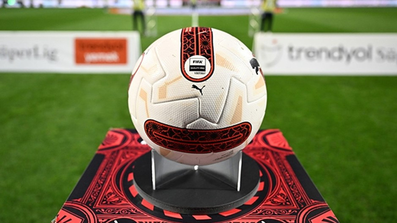 Ara transfer dönemi ne zaman başlıyor? (2023-2024)