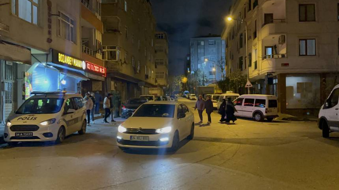 Bağcılar’da 2 şahıs, girdikleri manavda tartıştıkları 2 kişiyi silahla vurdu