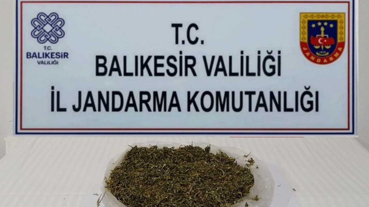 Balıkesir'de zehir tacirlerine yönelik operasyon