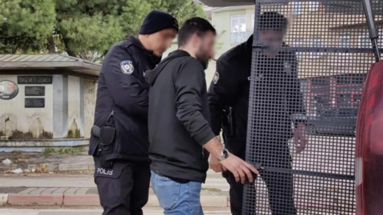 Arkadaşının parasını Bitcoin’de sıfırladı: Canını kurtarmak için askerlik şubesine sığındı