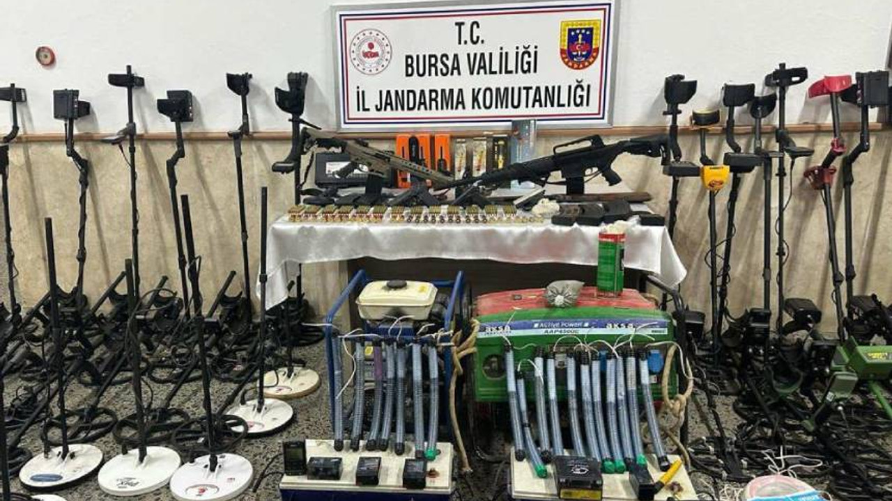 Bursa İl Jandarma’dan tarihi eser kaçakçılarına suçüstü operasyon