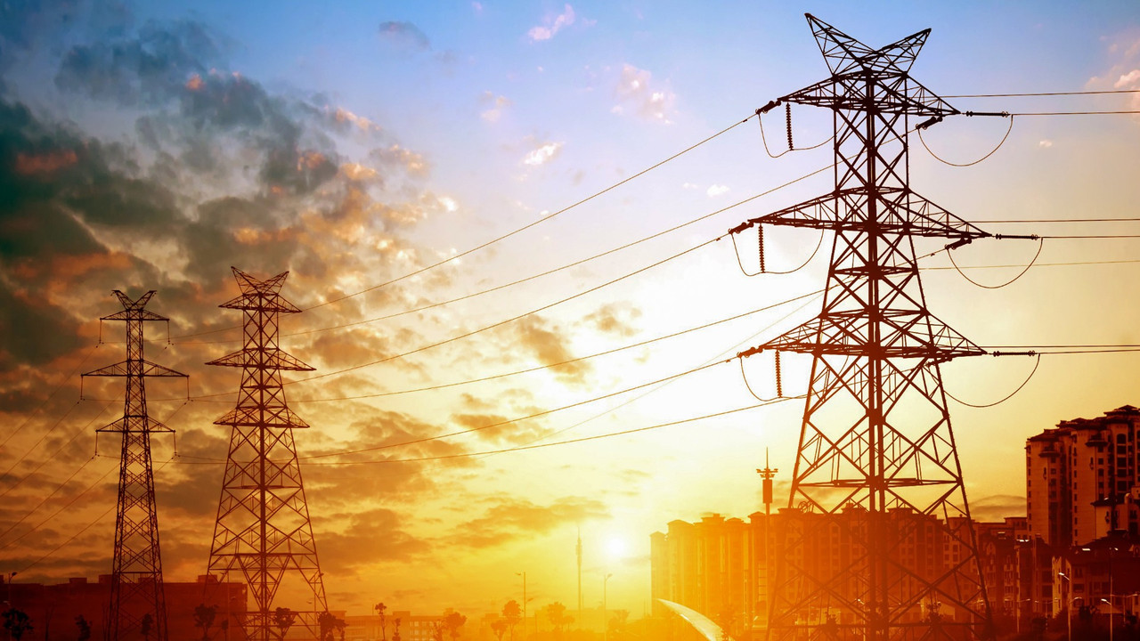 İstanbul'da yarın 22 ilçede elektrik kesintisi olacak, saatlerce gelmeyecek! İşte o liste...