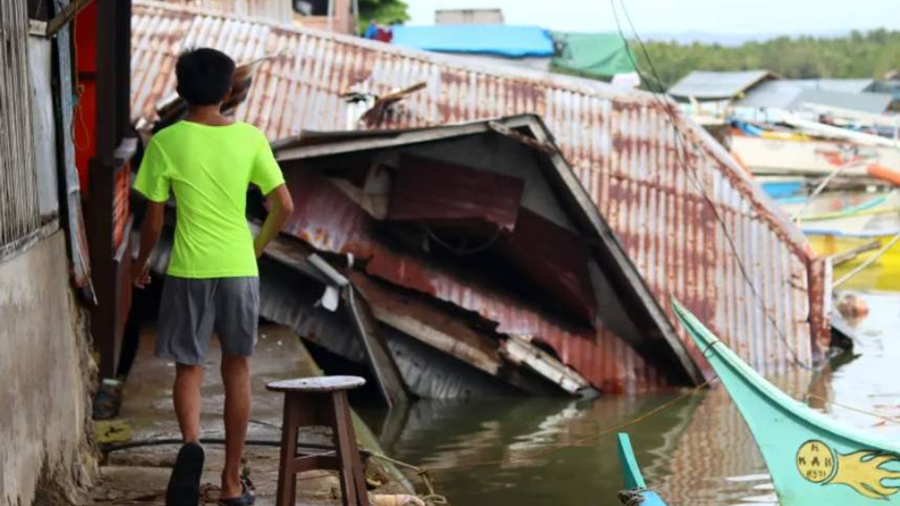 Filipinler'de 6,9 büyüklüğünde deprem