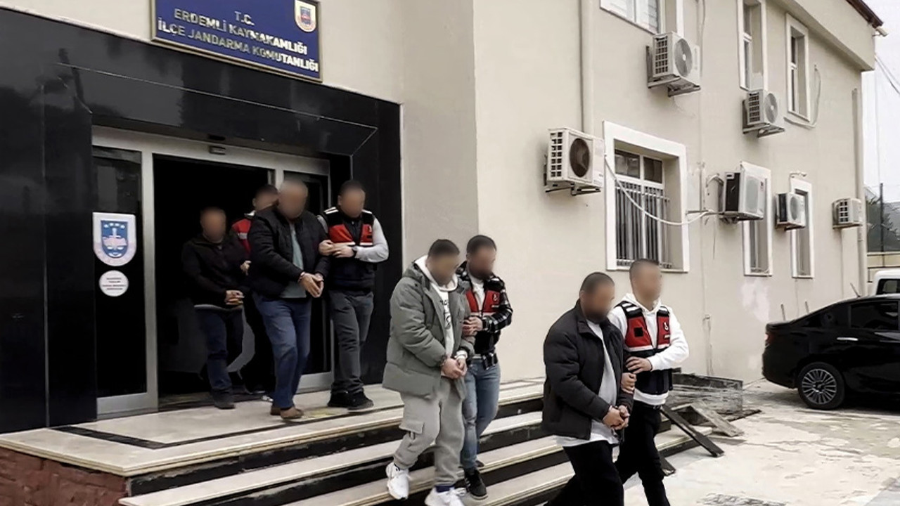 Mersin'de sosyal medya dolandırıcılarına operasyon: 3 tutuklama