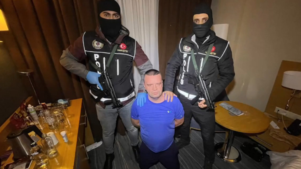 Kırmızı bültenle aranıyordu İstanbul'da 'Kafeslendi'!