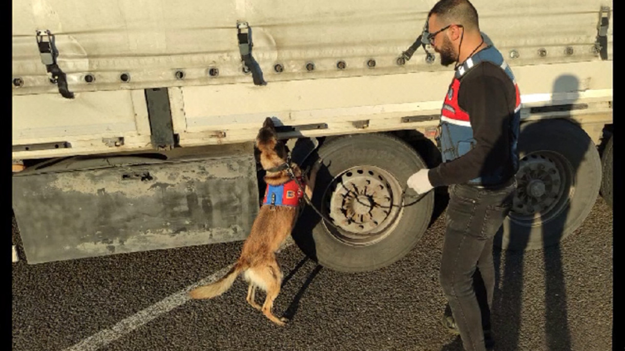 Jandarma ekiplerince Gaziantep'te 'Huzurlu Sokaklar' uygulaması gerçekleştirildi