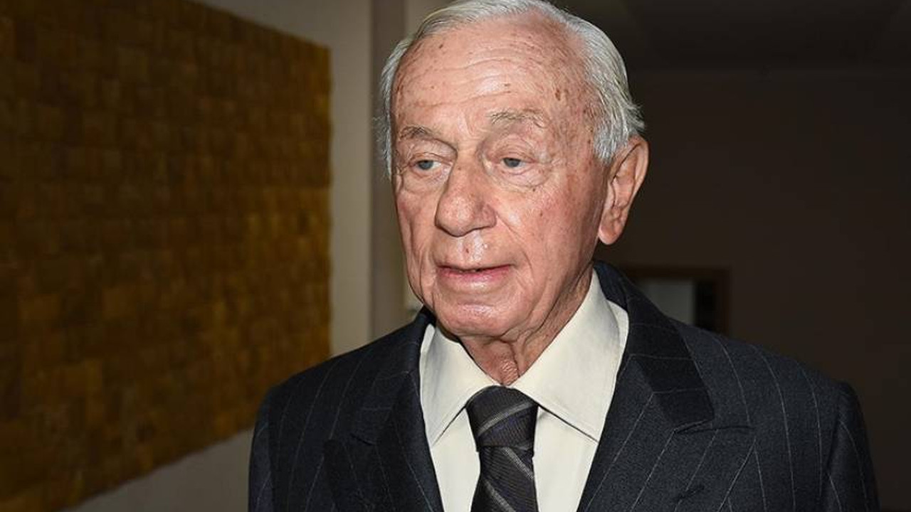 Devlet sanatçısı Prof. Dr. Nevzat Atlığ son yolculuğuna uğurlandı