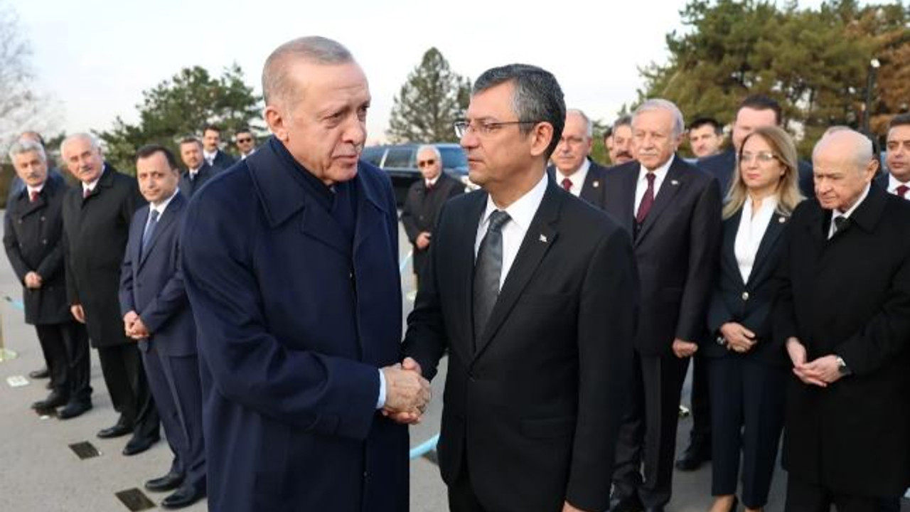 CHP Genel Başkanı Özel, Cumhurbaşkanı Erdoğan'a manevi tazminat ödeyecek