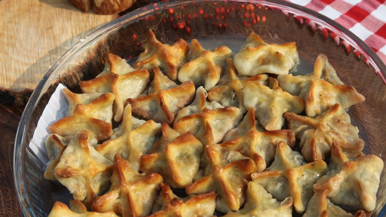 Gelinim Mutfakta Pirinçli Bartın Mantısı Tarifi, Yapılışı..
