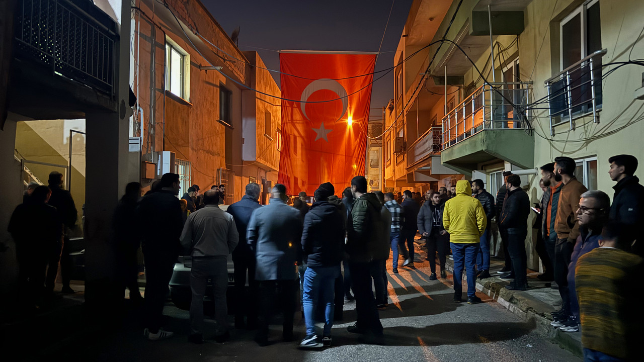 Piyade Sözleşmeli Er Budak'ın şehadet haberi Manisa'daki ailesine verildi