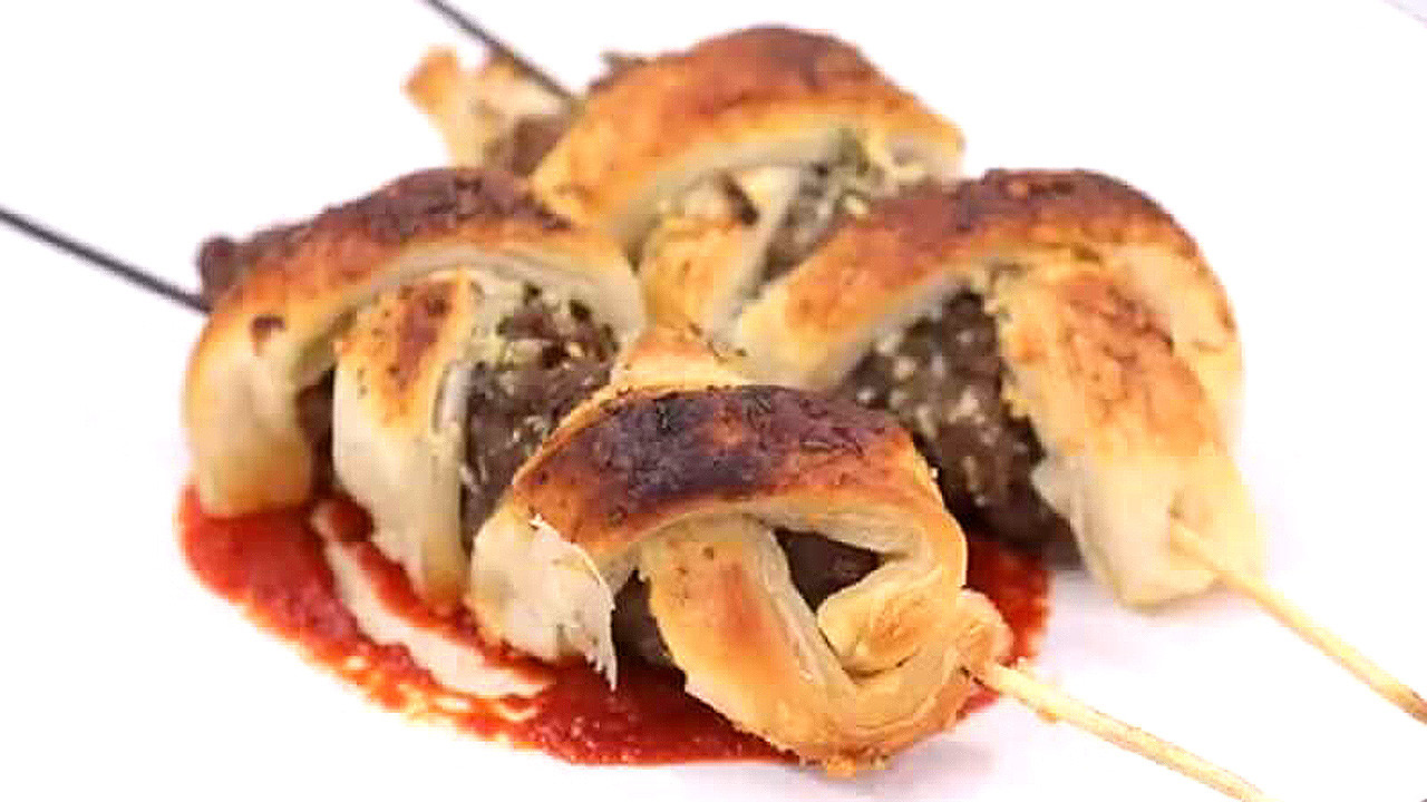 Sarmaşık Köfte nasıl yapılır? "Gelinim Mutfakta" Sarmaşık Köfte tarifi...