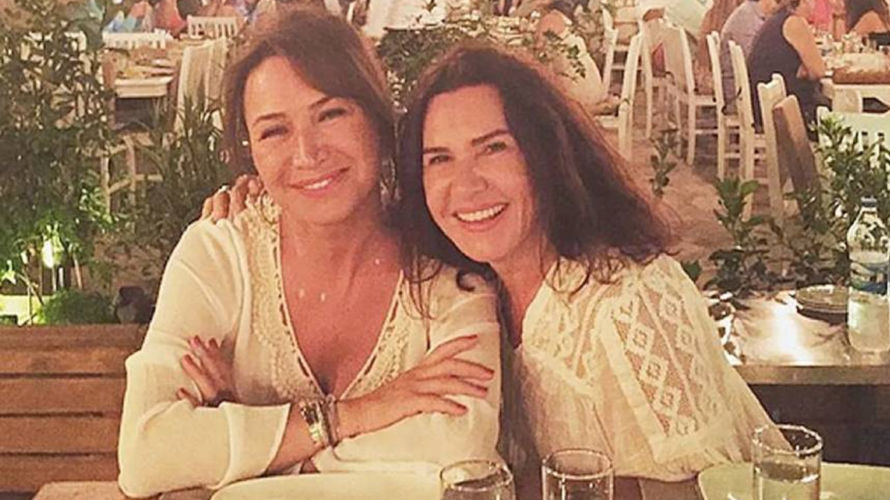 Demet Akbağ’ın kız kardeşi kimdir?
