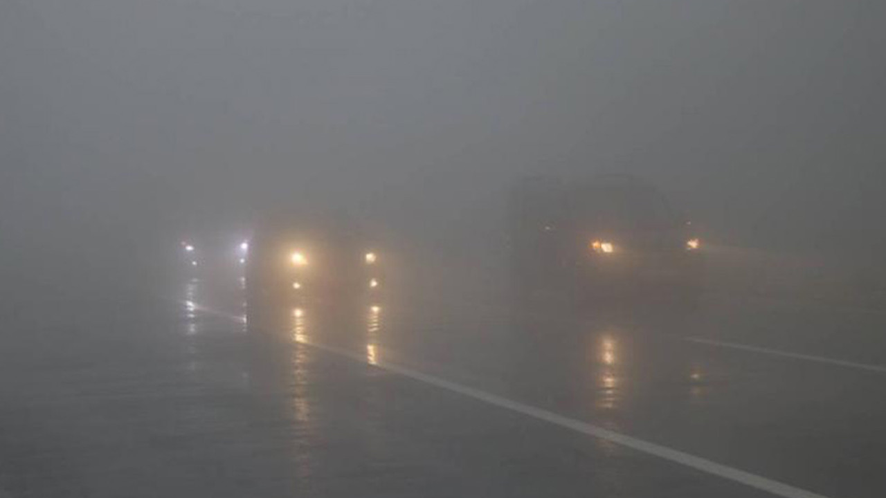 Meteoroloji'den sis ve pus uyarısı: Sürücüler dikkat! Göz gözü görmeyecek