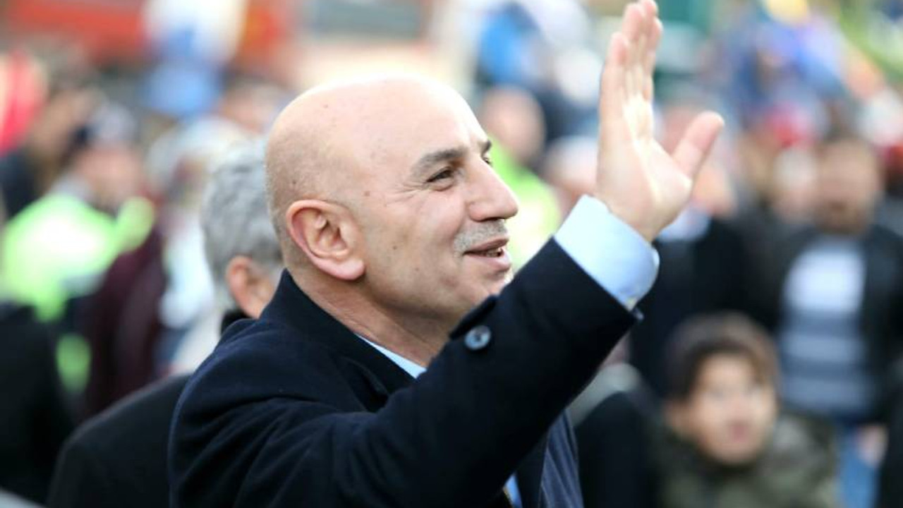 Turgut Altınok kimdir?
