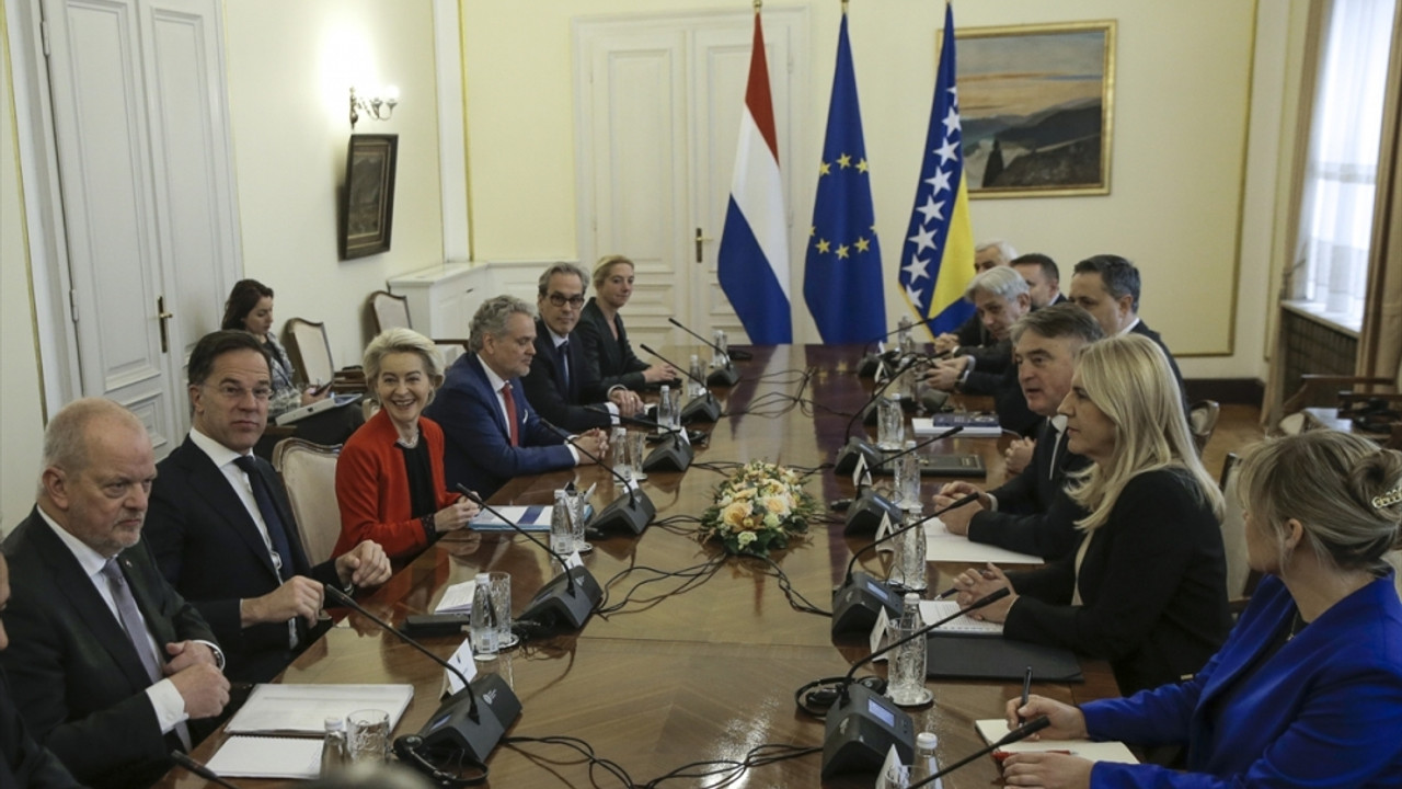 AB: Bosna Hersek'i AB'de tek, bölünmez ve egemen devlet olarak görüyoruz