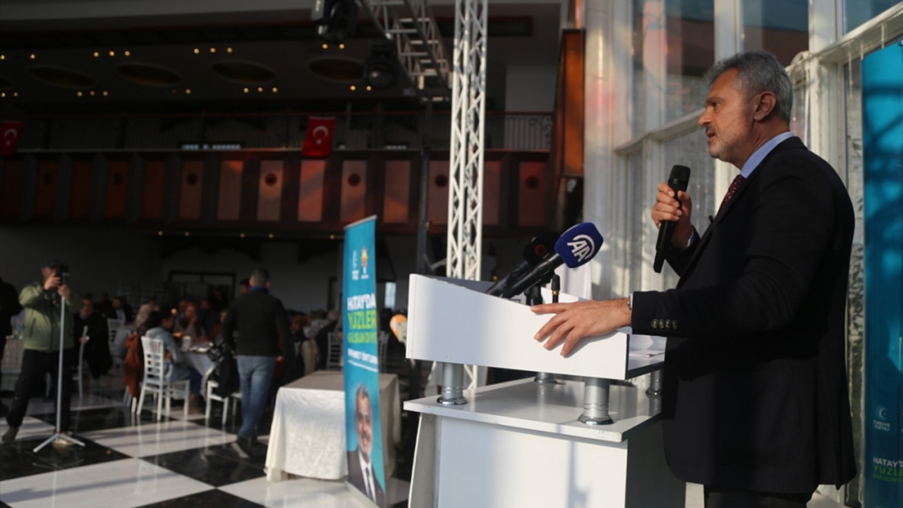 AK Parti Hatay Büyükşehir Belediye Başkan Adayı Öntürk, basınla buluştu: