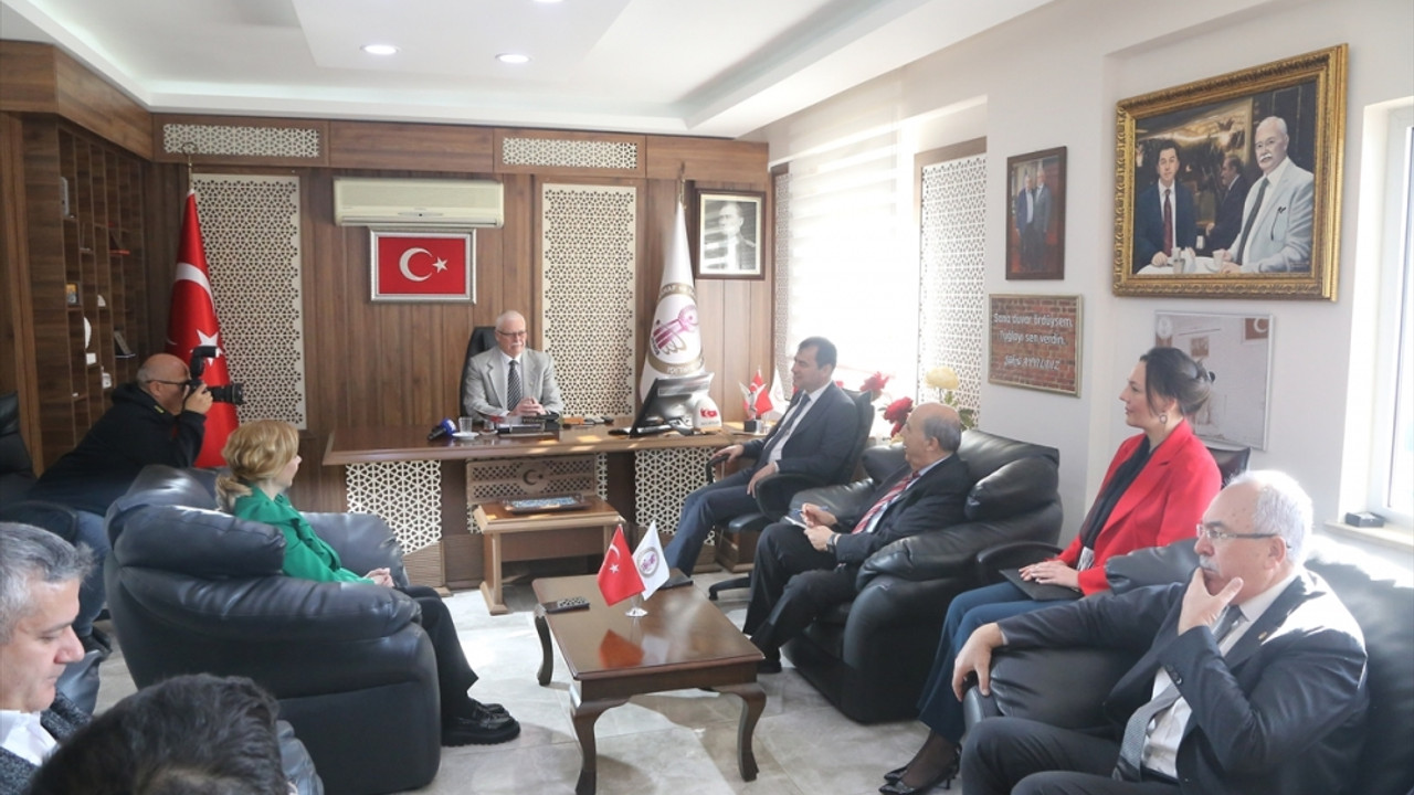 AK Parti Muğla Büyükşehir Belediye Başkan Adayı Ayaydın, ziyaretlerini sürdürdü