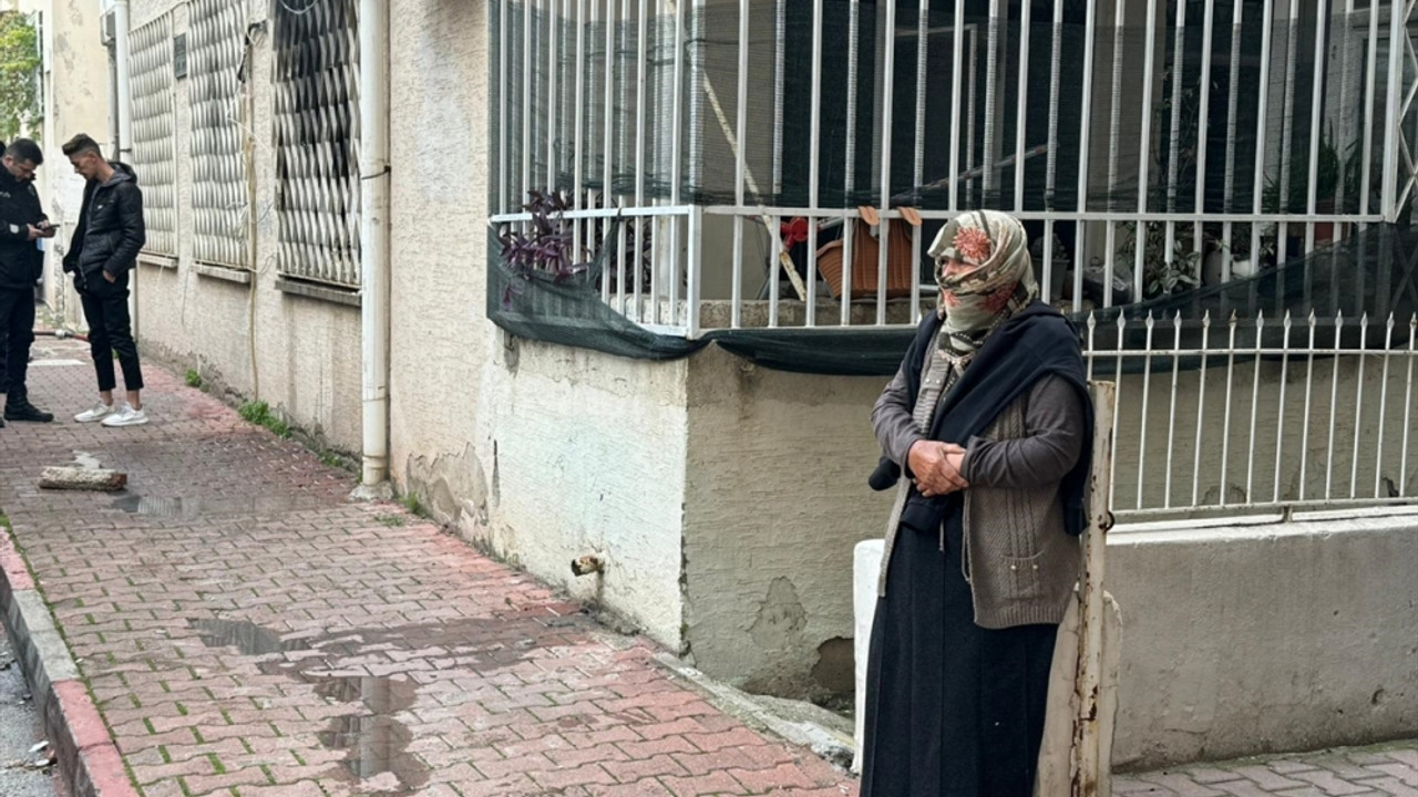 Antalya'da apartman dairesinde çıkan yangın söndürüldü