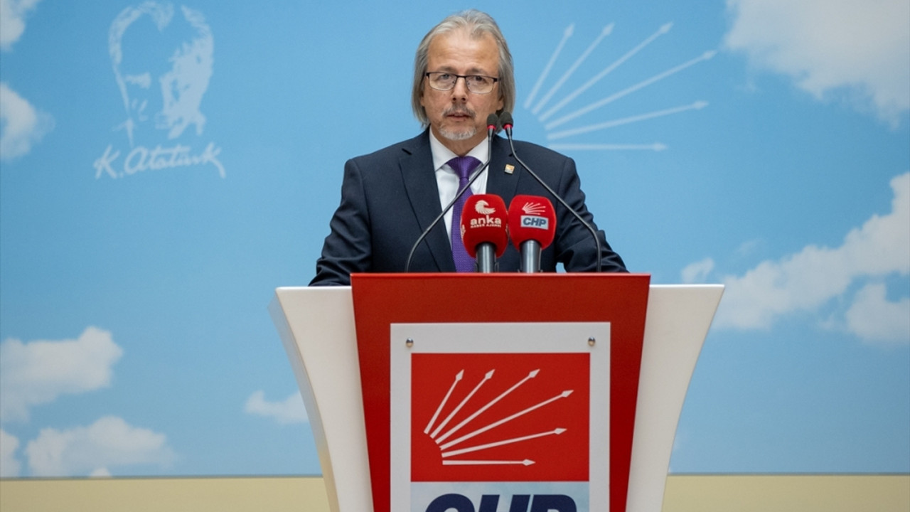 CHP Genel Başkan Yardımcısı Uzgel basın toplantısı düzenledi: