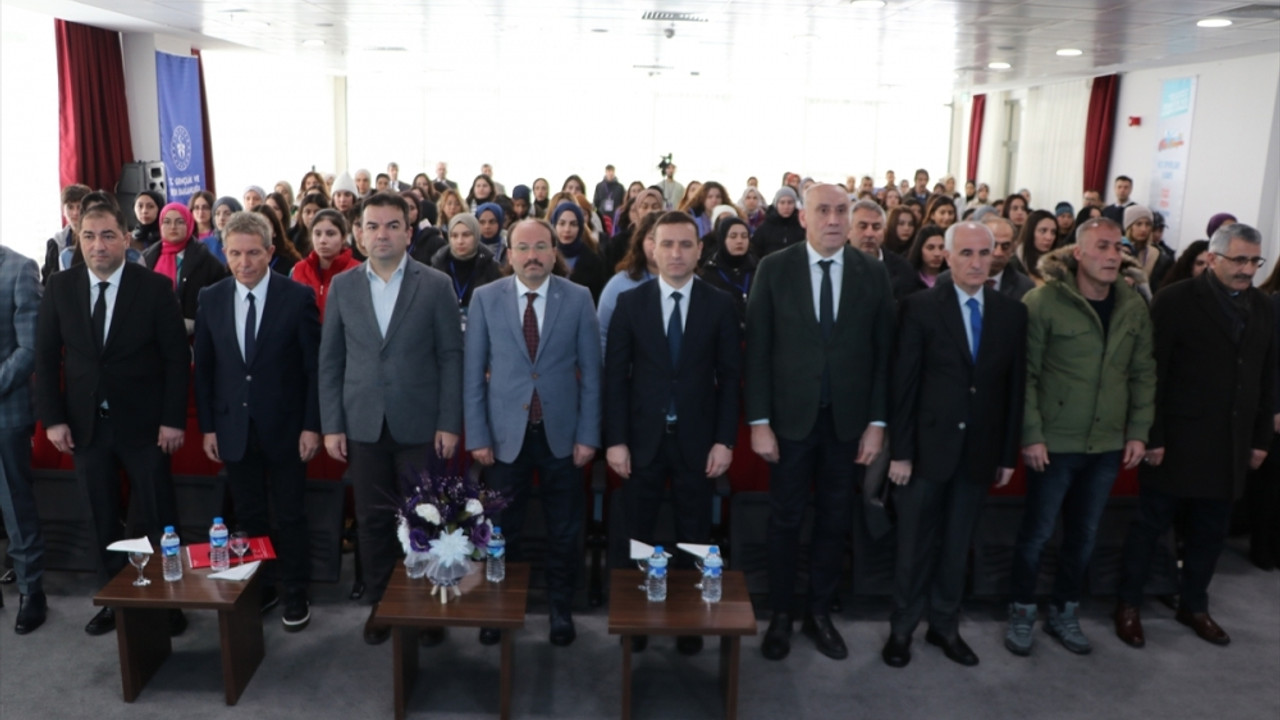 Gençlik ve Spor Bakanlığının Erzurum'daki tematik kış kampı başladı