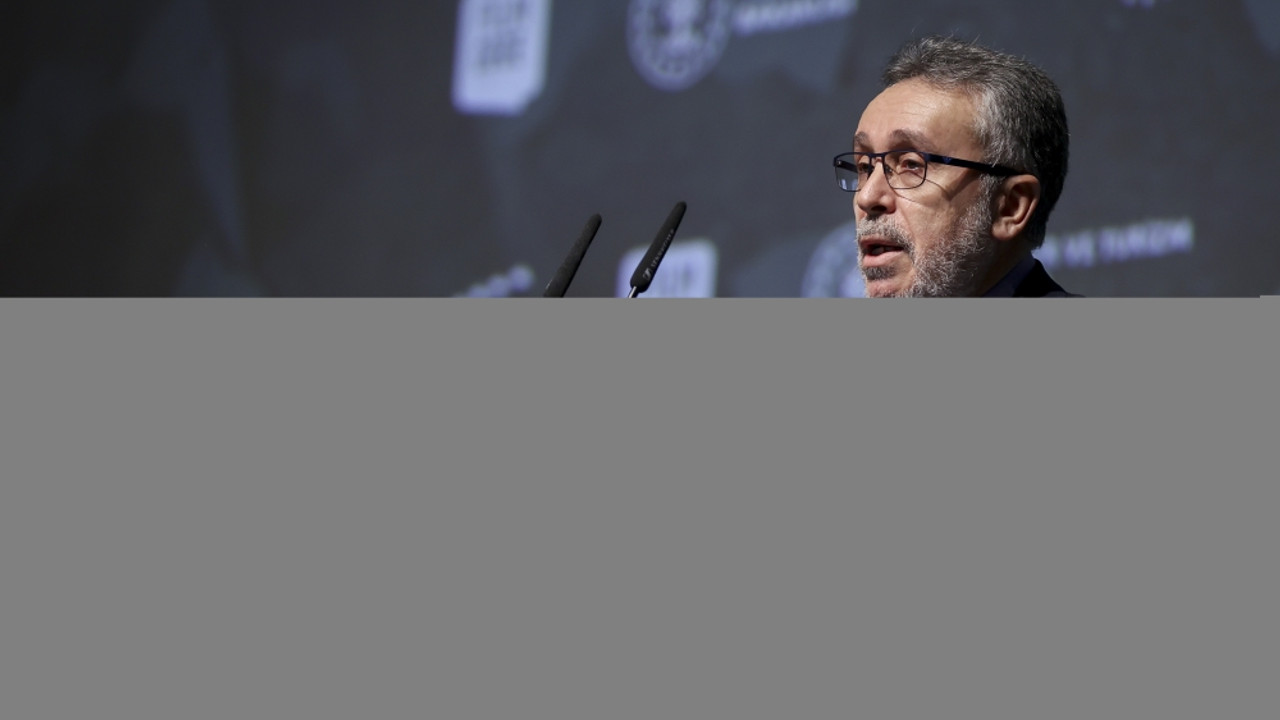 İslam Ansiklopedisi'ni anlatan "Hep Otuz Üç Yaşında" filminin gala gösterimi yapıldı