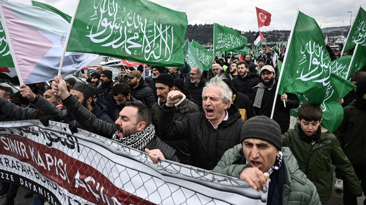 İstanbul'da Mısır'a yönelik Refah Sınır Kapısı protestosu