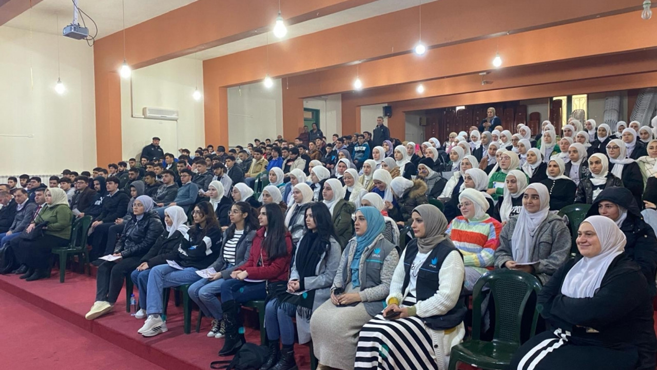 Lübnan'da "Türkiye Bursları" tanıtıldı