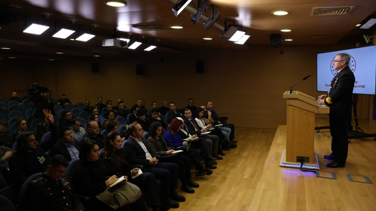 Milli Savunma Bakanlığında basın bilgilendirme toplantısı yapıldı