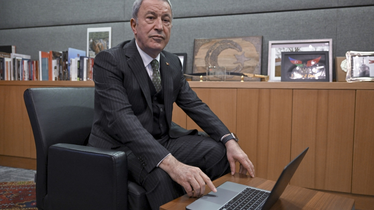 TBMM Milli Savunma Komisyonu Başkanı Akar, AA'nın "Yılın Kareleri" oylamasına katıldı: