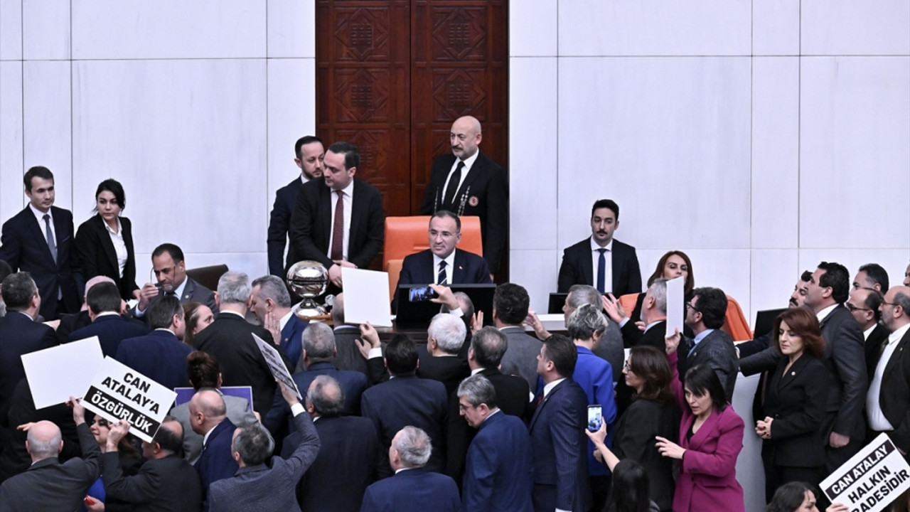 TİP'li Can Atalay'ın milletvekilliği düşürüldü