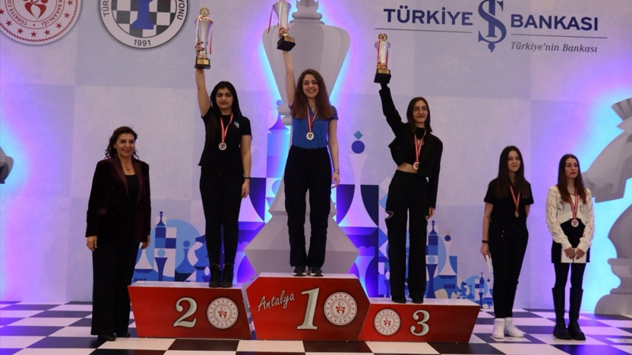 Türkiye Küçükler ve Yıldızlar Satranç Şampiyonası, Antalya'da sona erdi