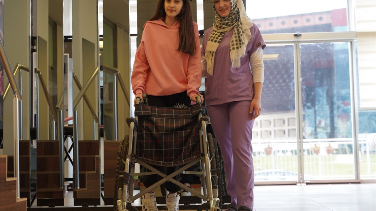 TVF'den Kahramanmaraş'taki depremden etkilenen Ayşe Sudem'e anlamlı hediye