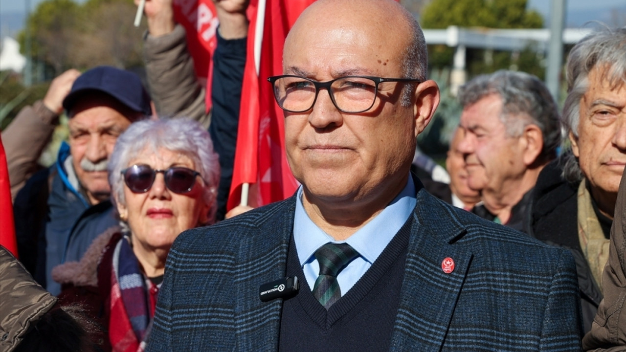 Vatan Partisi üyelerinden İzmir'de, İsveç'in NATO üyeliğine "hayır" eylemi